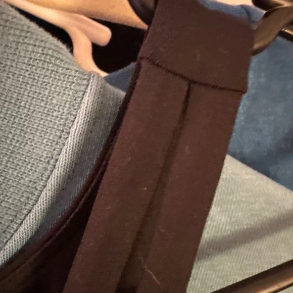 Lululemon and Ed Curtis collab sports bra size 4 nwot - Picture 6 of 6